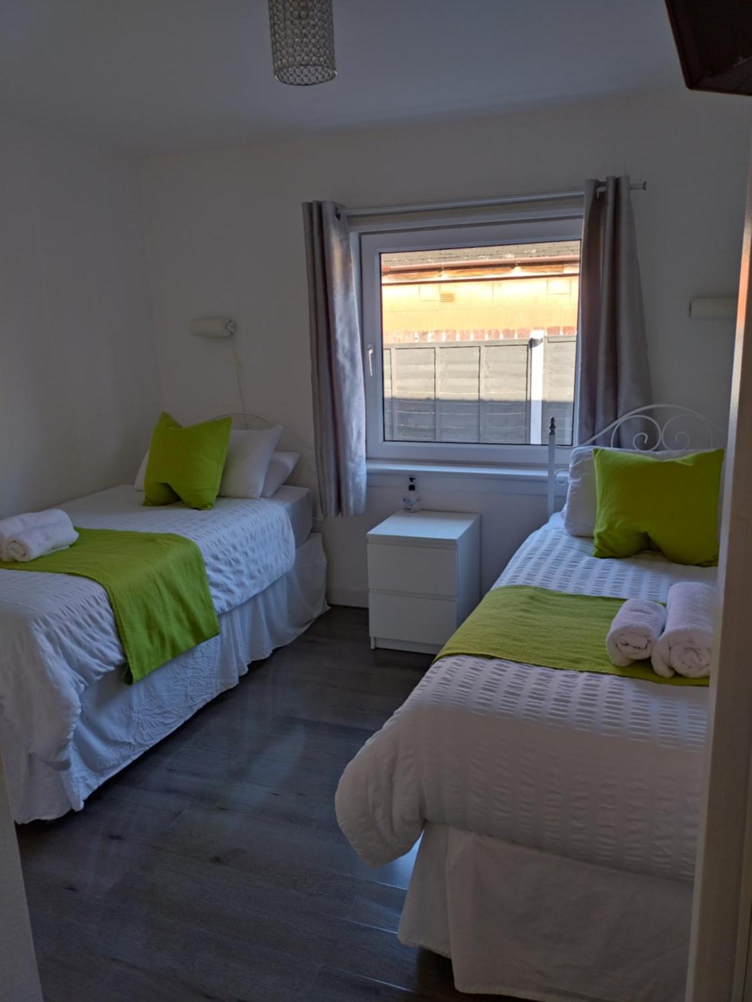Anchorage Guest House - Also 1 Room Available With Hot Tub,Must Be Booked Separately Balloch Rum bild