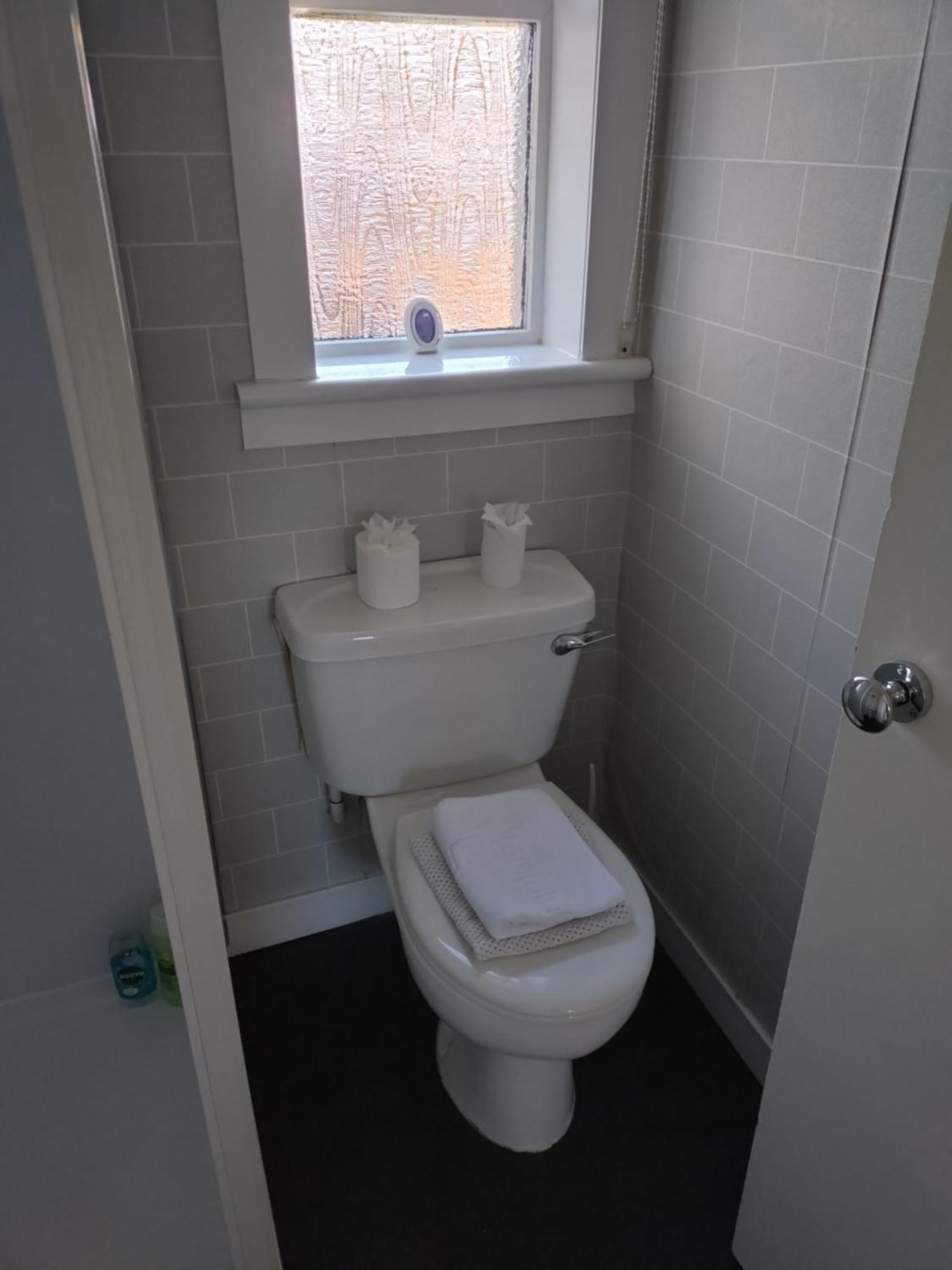 Anchorage Guest House - Also 1 Room Available With Hot Tub,Must Be Booked Separately Balloch Rum bild