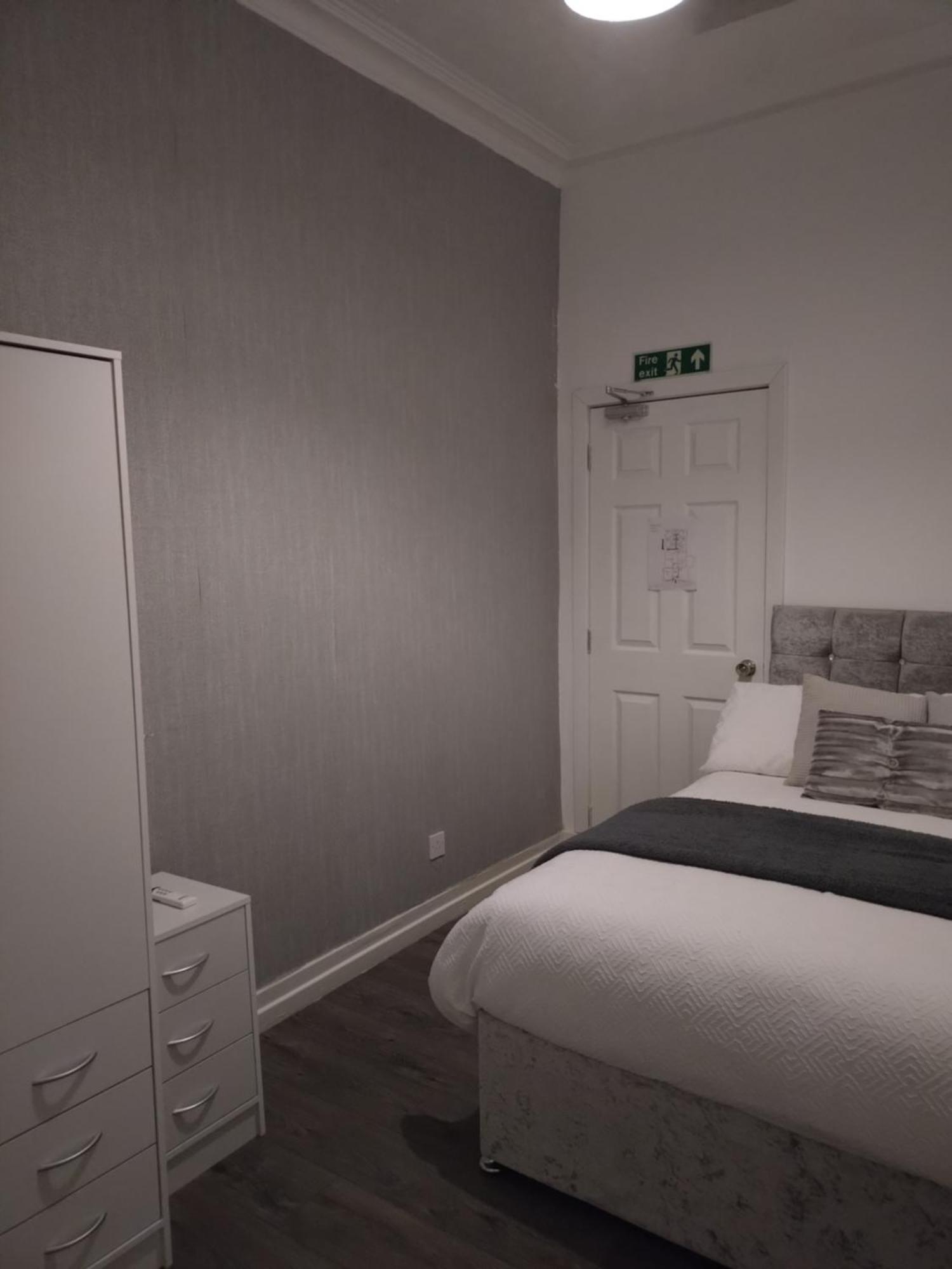 Anchorage Guest House - Also 1 Room Available With Hot Tub,Must Be Booked Separately Balloch Exteriör bild